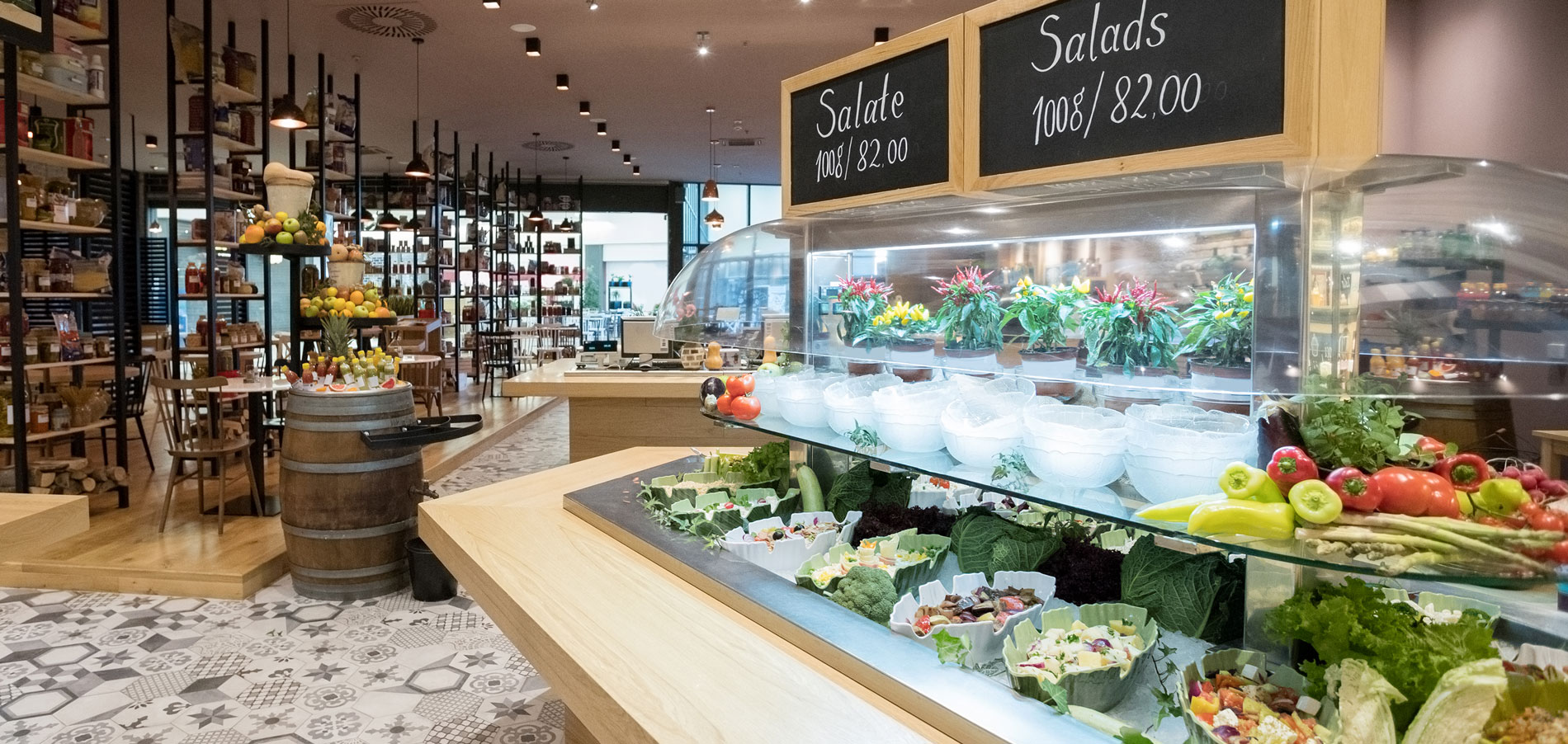 Cesa TANGO NKL16 Sliderbild Supermarkt mit Salattheke zur Selbstbedienung